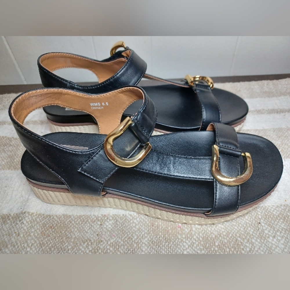 DV by Dolce Vita Black Sandals with Gold Accents - Picture 2 of 6